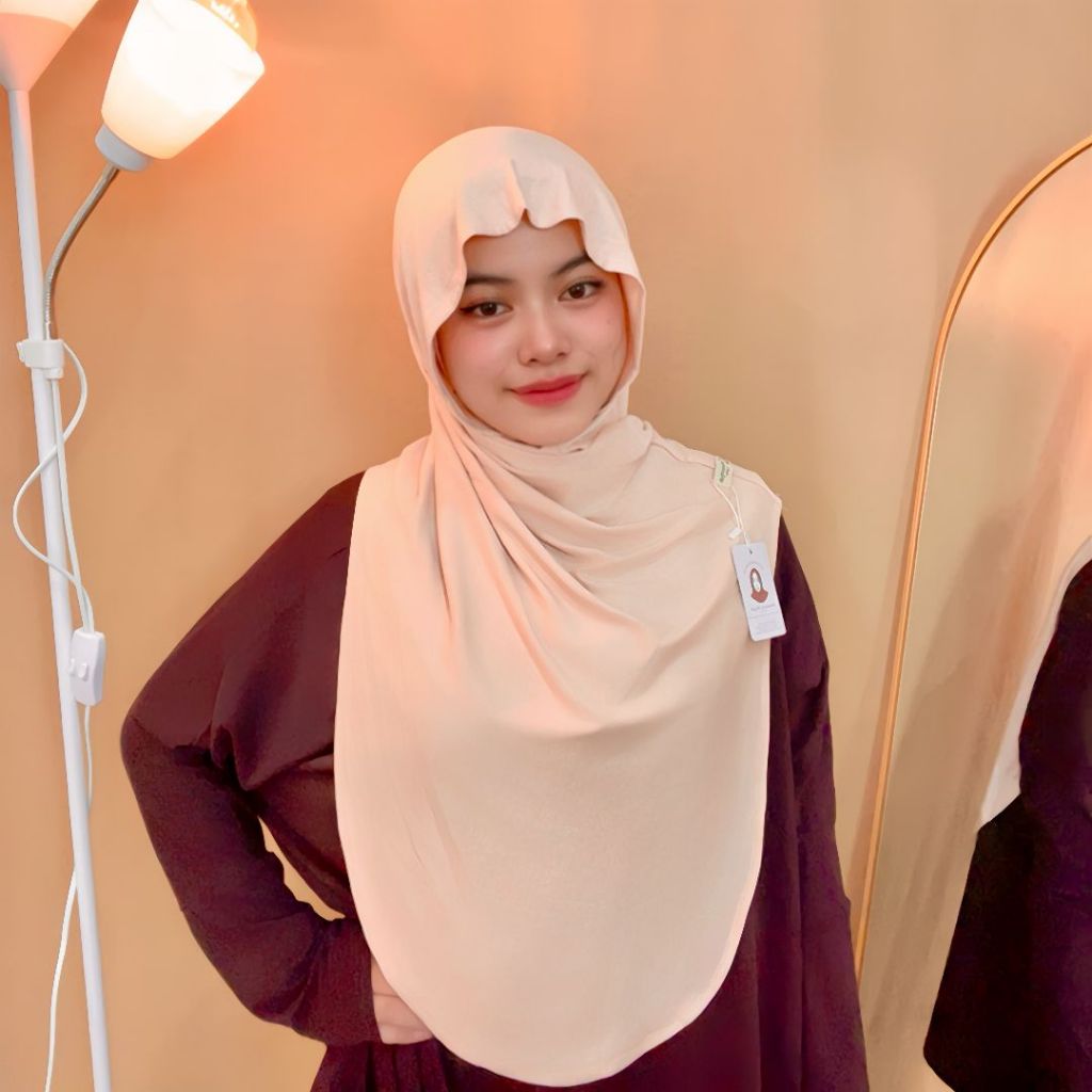 Hanania Hijab Lavia Hijab Instan Bergo Meleyot Plus Inner 2In1 Size L Kaos Rayon Cooltech