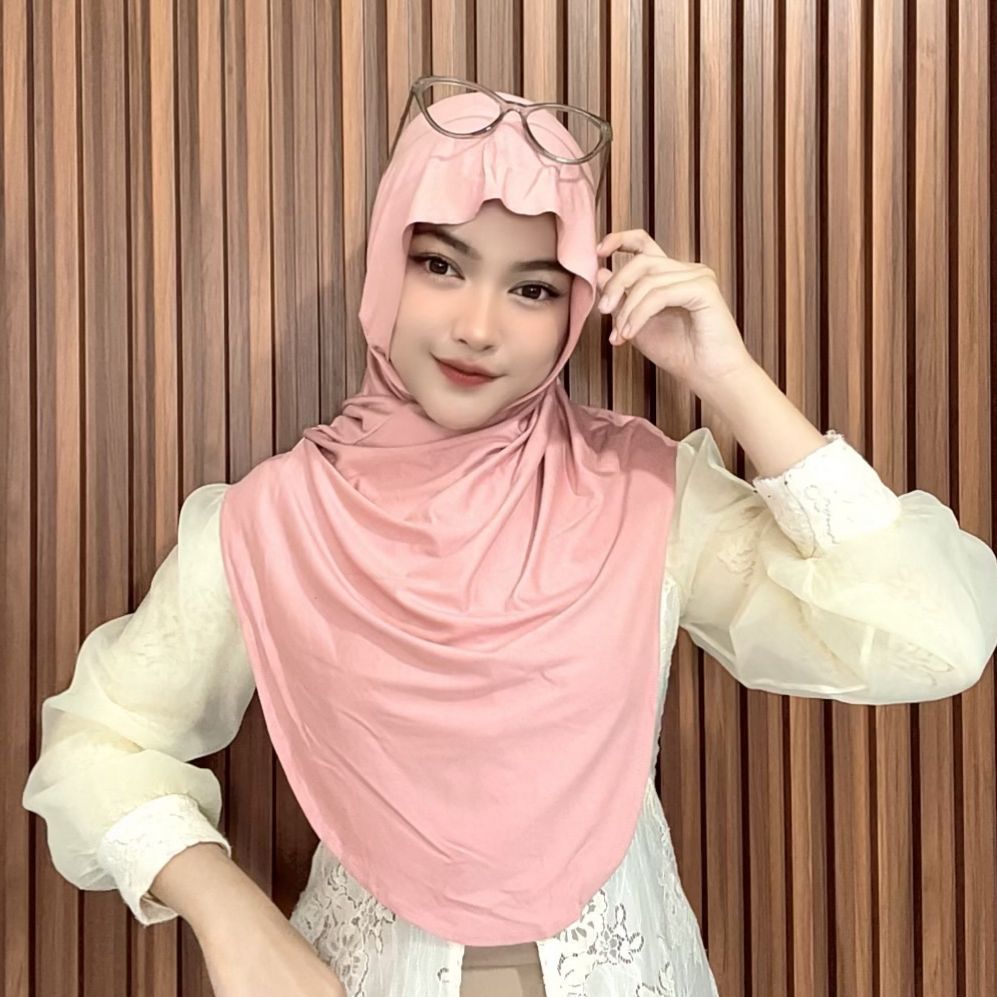 Hanania Hijab Lavia Hijab Instan Bergo Meleyot Plus Inner 2In1 Size L Kaos Rayon Cooltech